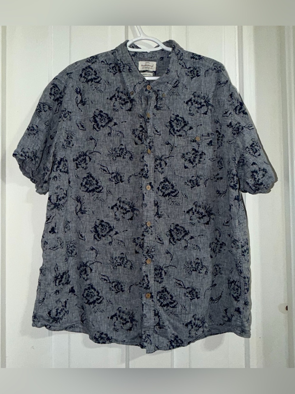 Men’s size 2X shirt Casual Short-Sleeve Floral Button-Up Shirt